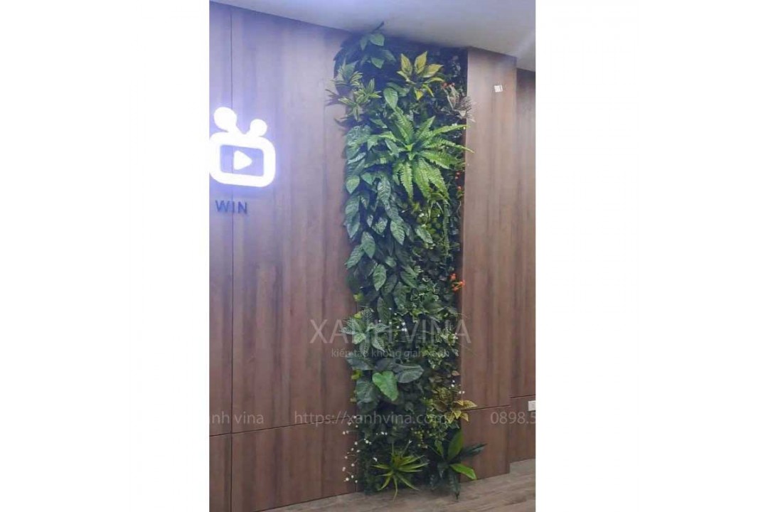 Thi công tường cây giả tại 30 Văn khê cho nội thất Smart